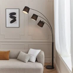 Lampadaire Salon SAVIO Noir En Métal Et Tissu