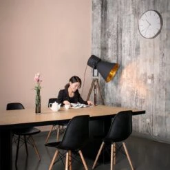 Lampadaire Trépied GUS En Métal Noir Et Intérieur Doré