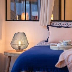 Lampe à Poser GROOVE En Métal Bleu Foncé -BRILLIANT Soldes Boutique lampe a poser groove en metal bleu fonce keria 1902937 3