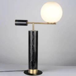 Lampe à Poser LEXY (H60cm) En Marbre Noir, Métal Laiton Et Verre Opale Blanc 8 Lampe à Poser LEXY (H60cm) En Marbre Noir, Métal Laiton Et Verre Opale Blanc -BRILLIANT Soldes Boutique lampe a poser lexy h60cm en marbre noir metal laiton et verre opale blanc laurie 2008541 2