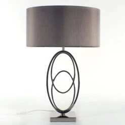 Lampe De Salon ALLAN Argentée Et Abat-jour Taupe En Métal Et Tissu -BRILLIANT Soldes Boutique lampe de salon allan argentee et abat jour taupe en metal et tissu keria hk170033 3