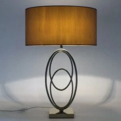 Lampe De Salon ALLAN Argentée Et Abat-jour Taupe En Métal Et Tissu -BRILLIANT Soldes Boutique lampe de salon allan argentee et abat jour taupe en metal et tissu keria hk170033 7