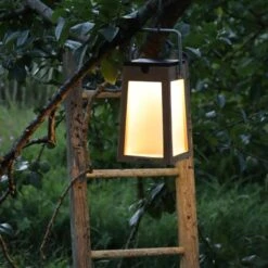 Lanterne Solaire Extérieur LED TINK En Teck Couleur Bois -BRILLIANT Soldes Boutique lanterne solaire exterieur led tink en teck couleur bois les jardins l190176 6